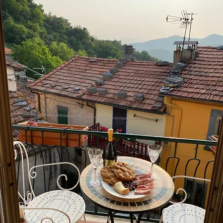 Casa Lizluba * Montefegatesi